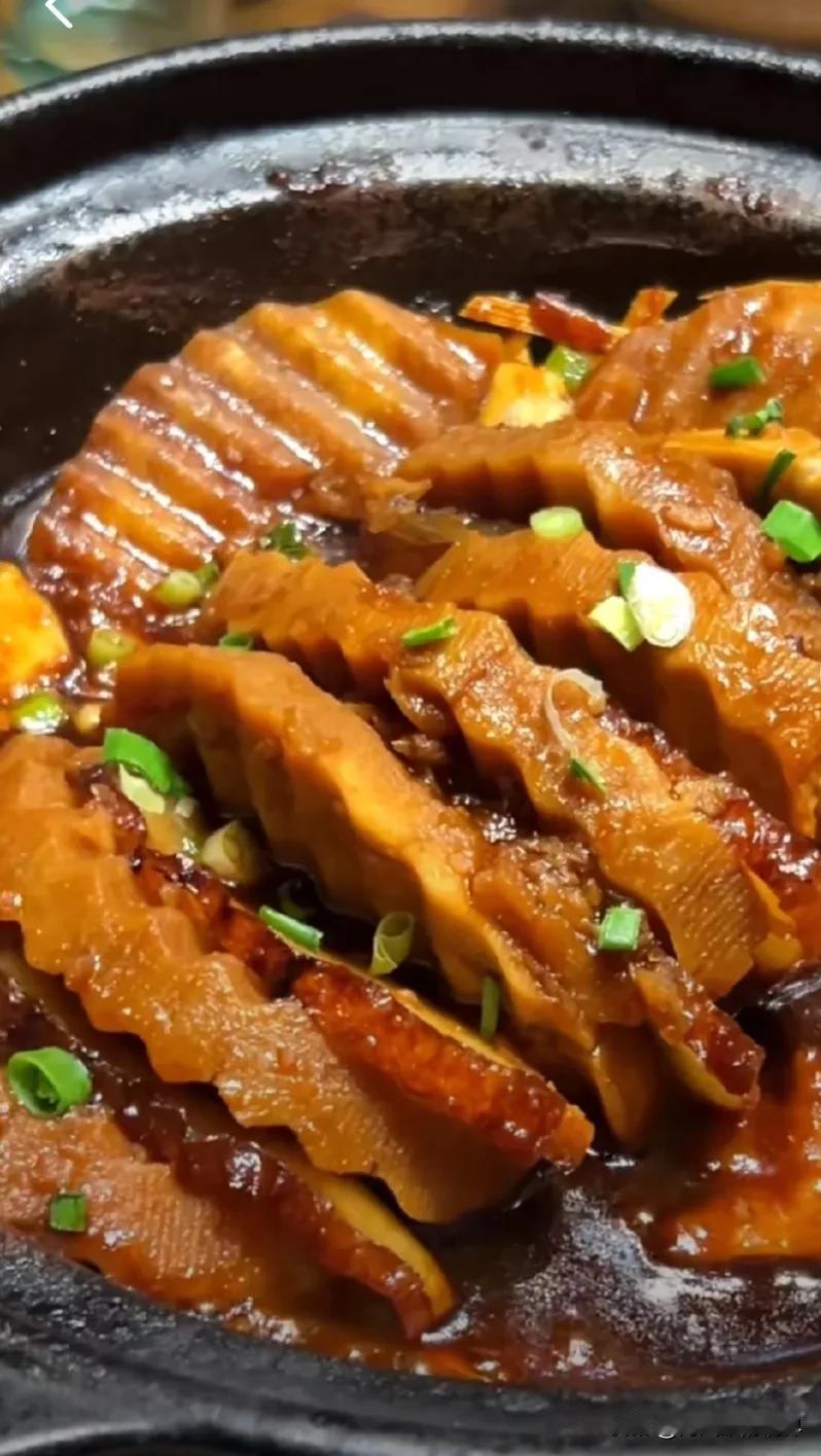 醉美中秋赏味指南，说说正定郝家排骨，郝家排骨的口味非常棒，炖得软烂入味，轻轻一咬