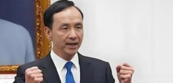 中国大陆要清醒了，台湾地区只要有马英九、朱立伦、洪秀柱，想实现和平统一，有点难。