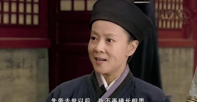 甄嬛传深度解析：谁真正看懂“舒太妃”在残酷宫斗中如何低调存活？她最终为何选择出宫