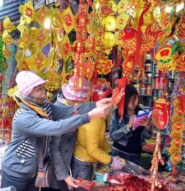 如今越南的态度似乎很怪，这个国家不恨其他欺负过他的国家，却偏偏对于曾经帮助过他的