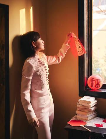 李斯丹妮姐感妹感自由切换  被李斯丹妮舞台圈粉，川渝春晚的女王范儿，央视春晚的甜