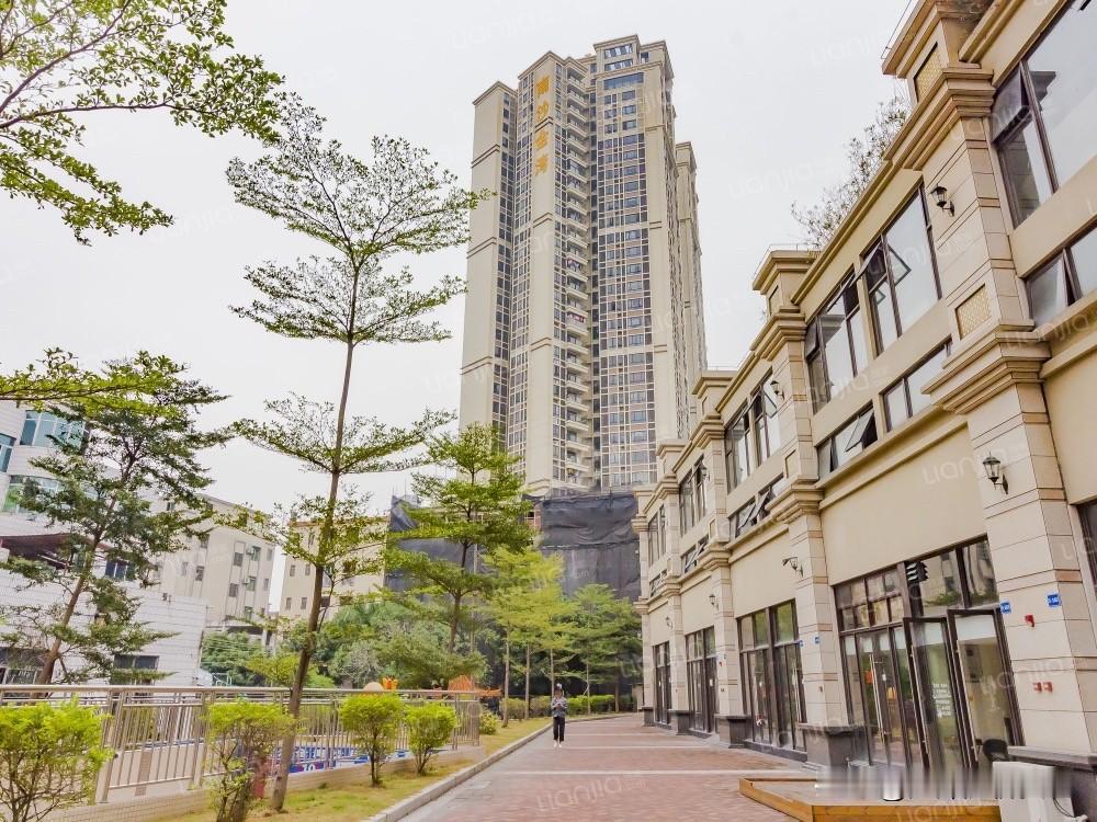深圳年轻人被中介忽悠，上车南沙金湾，153万三房跌成56万

昨天一位在深圳工作