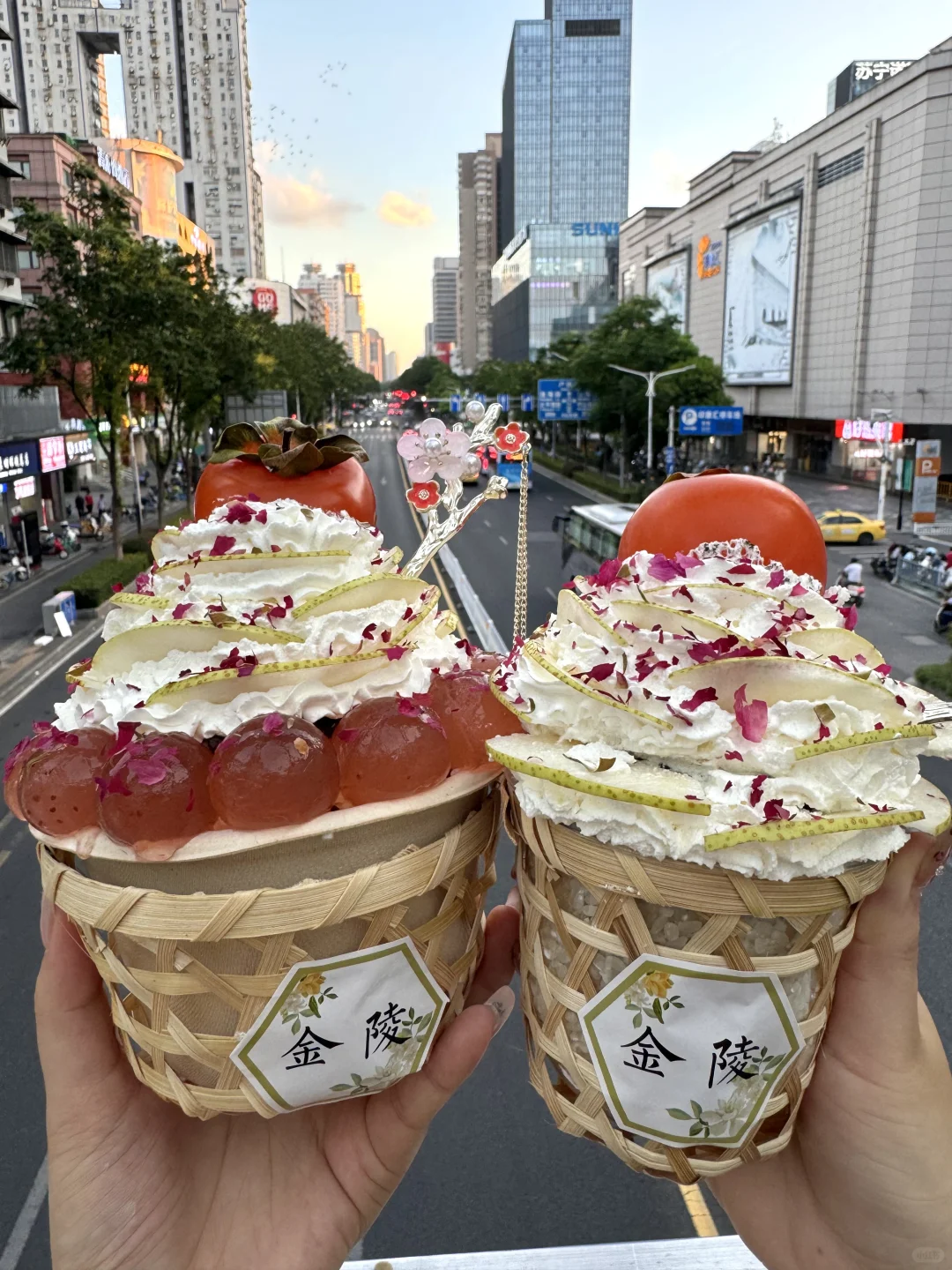 就在新街口！！中式甜品才9.9r！！！