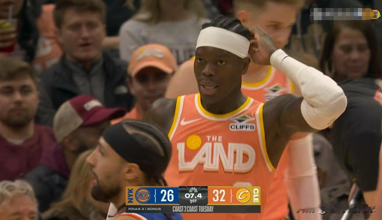 谁能拯救一下骑士大将施罗德的投篮？虽然今天骑士在主场以109：94轻取尼克斯，但