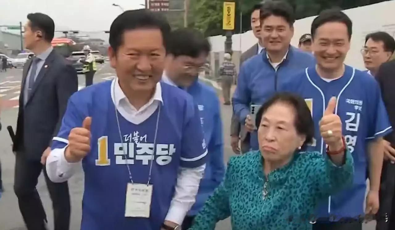 韩国6月3日地方选举竞选活动正式开启，多名艺人纷纷投身助选舞台，政坛阵营造势氛围