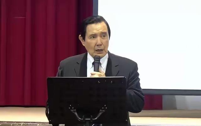 台湾方面传来令人激动的消息。
 
马英九当场指出民进党的卑劣行径，民进党不配做中