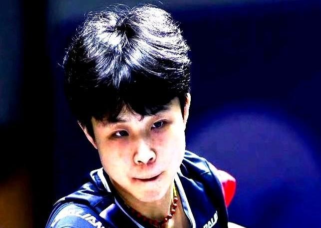 国乒把她一个人，扔进了狼群。
这不是意外，是教练组精心设计的“断代”实验。
莎莎