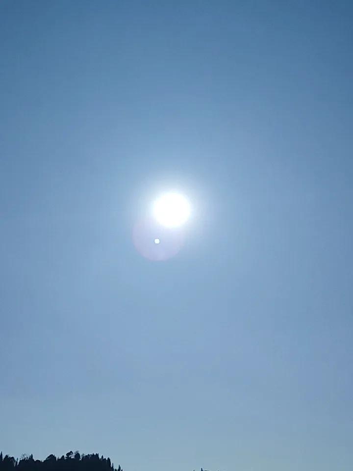 今天盘中赚2万，收盘还倒亏1000多，这是那里的市场，这就是A股今天的市场。
这