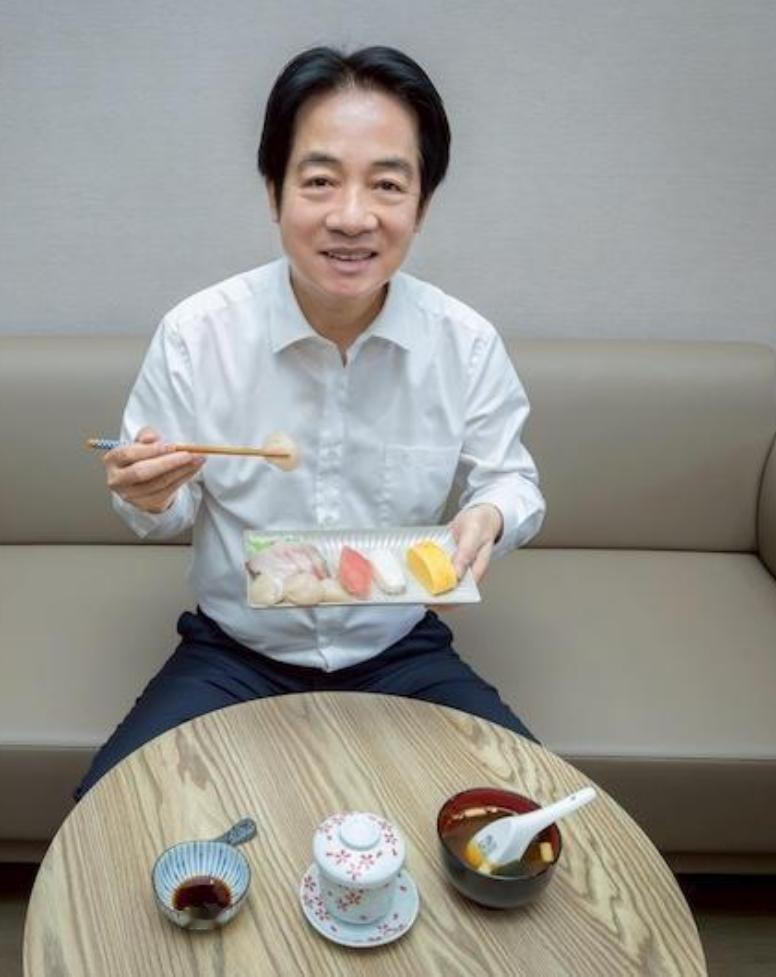 赖清德晒日料午餐