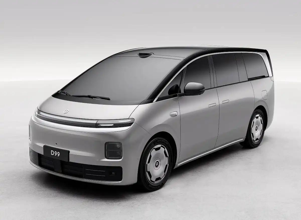 零跑全新MPV曝光，不止有增程和纯电，第三排座椅玩法很多！
零跑汽车一款全新的中