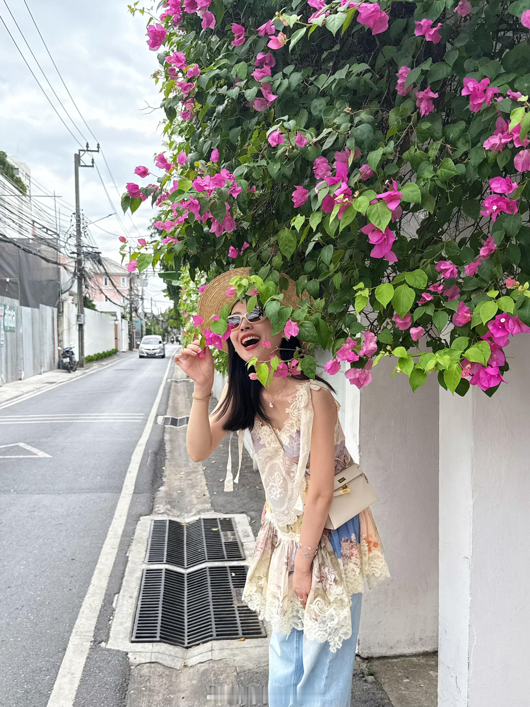 Holiday mood ：）☀️ 🩰🤍 