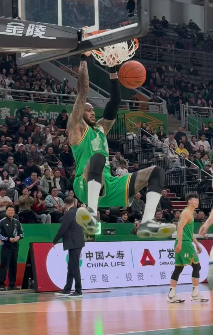 哈哈 沈阳·辽宁体育馆