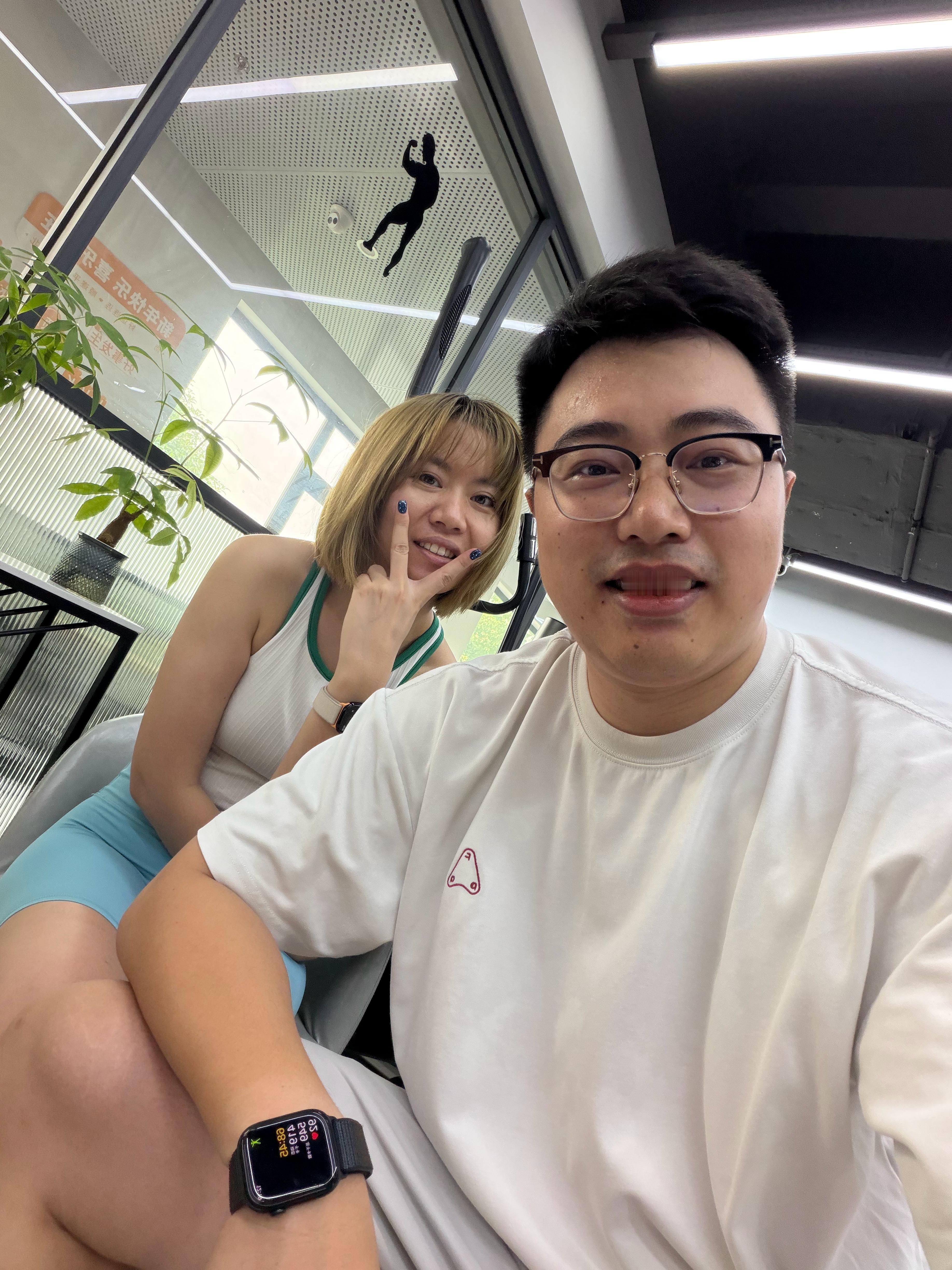 昨天撸铁➕网球库库练，晚上一觉睡了10个小时，今天继续练 苏州