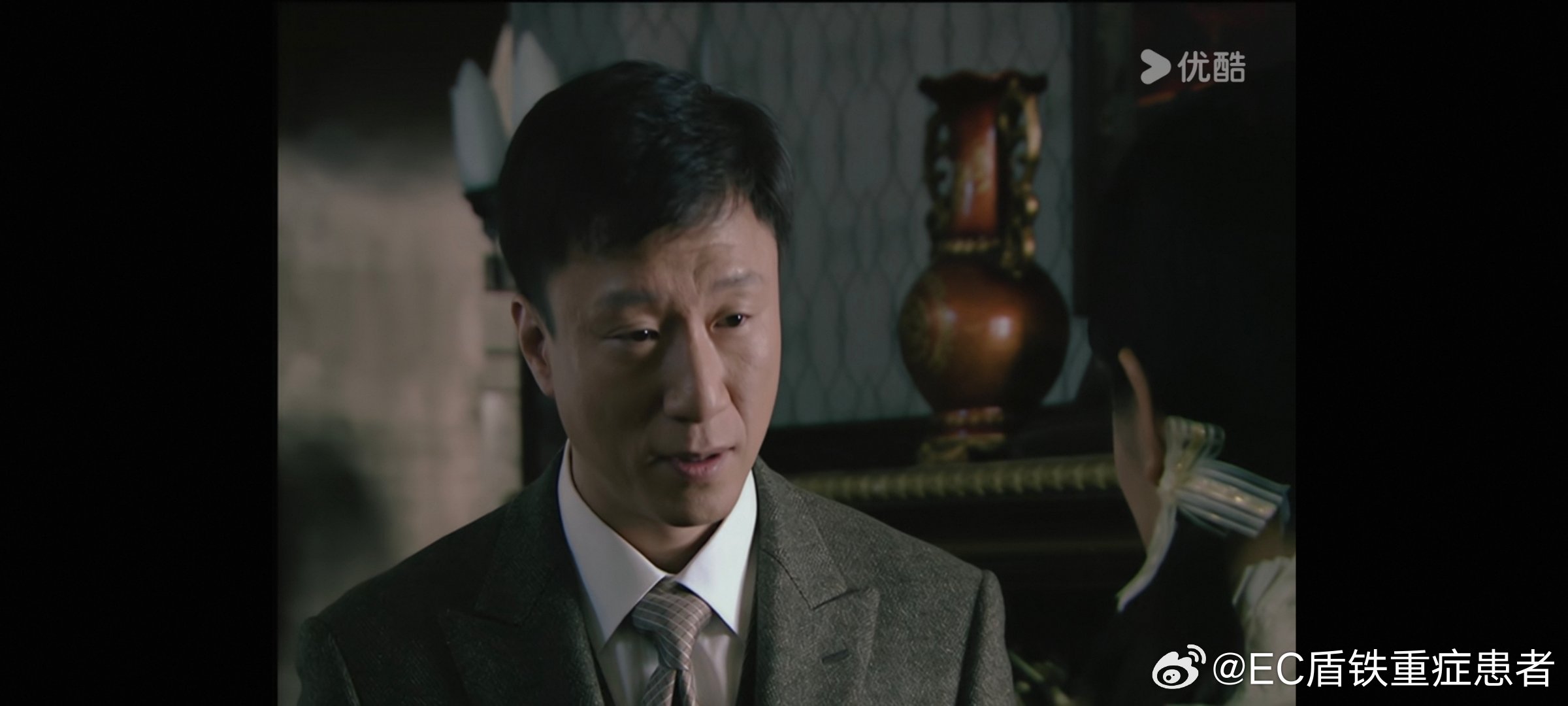 我搁这儿看后宫番呢是吧编剧见过女的没？谁家大小姐见着这么丑坤的男的还是来没收家里