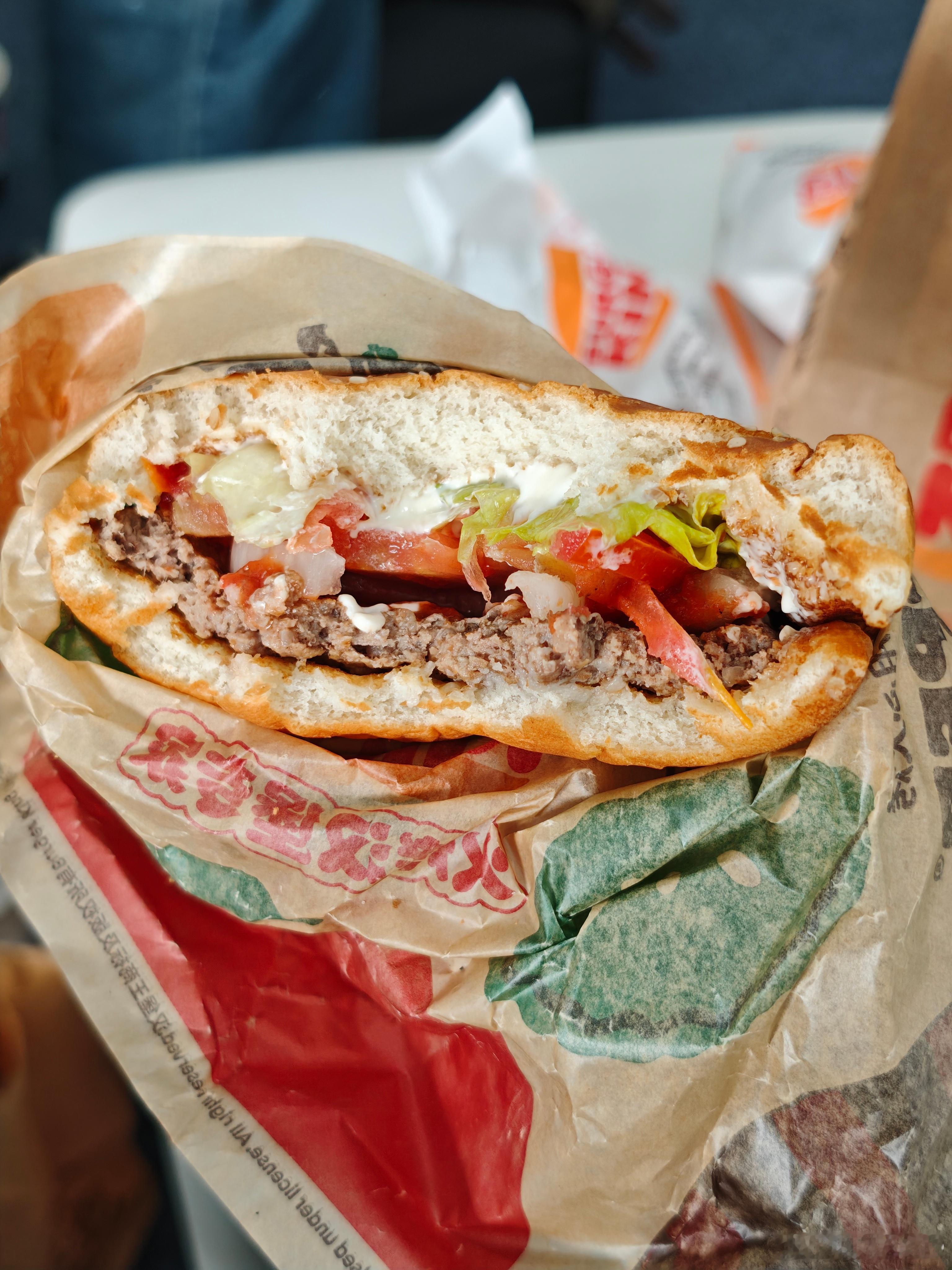 恰饭🍔 