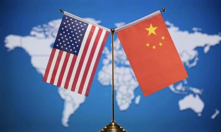 有德国网友说世界上有两个骗子国家，一个是美国，一个是中国。美国称自己是世界上是最