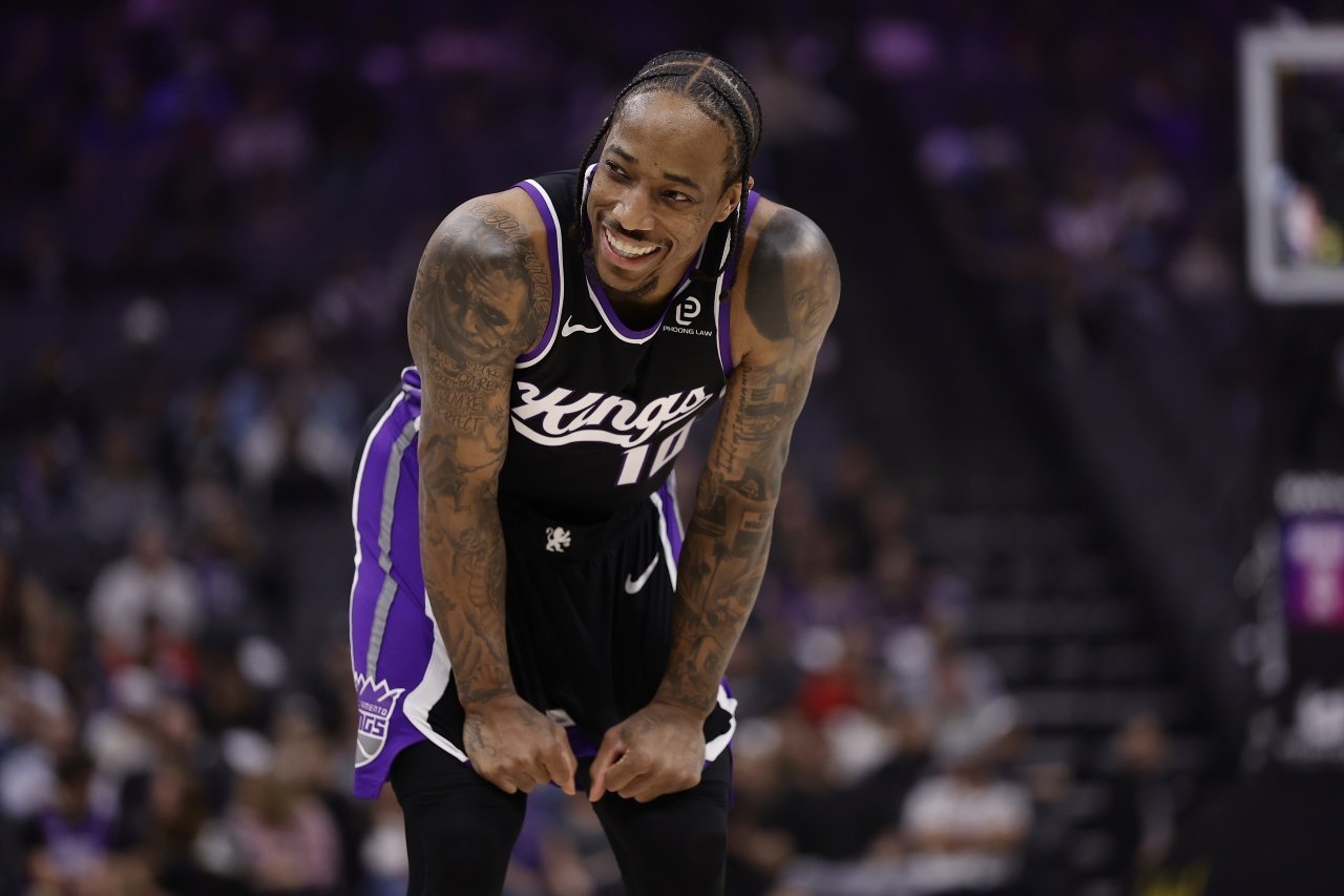 YahooSports.：德马尔·德罗赞希望加快自己离开萨克拉门托的进程。 nb