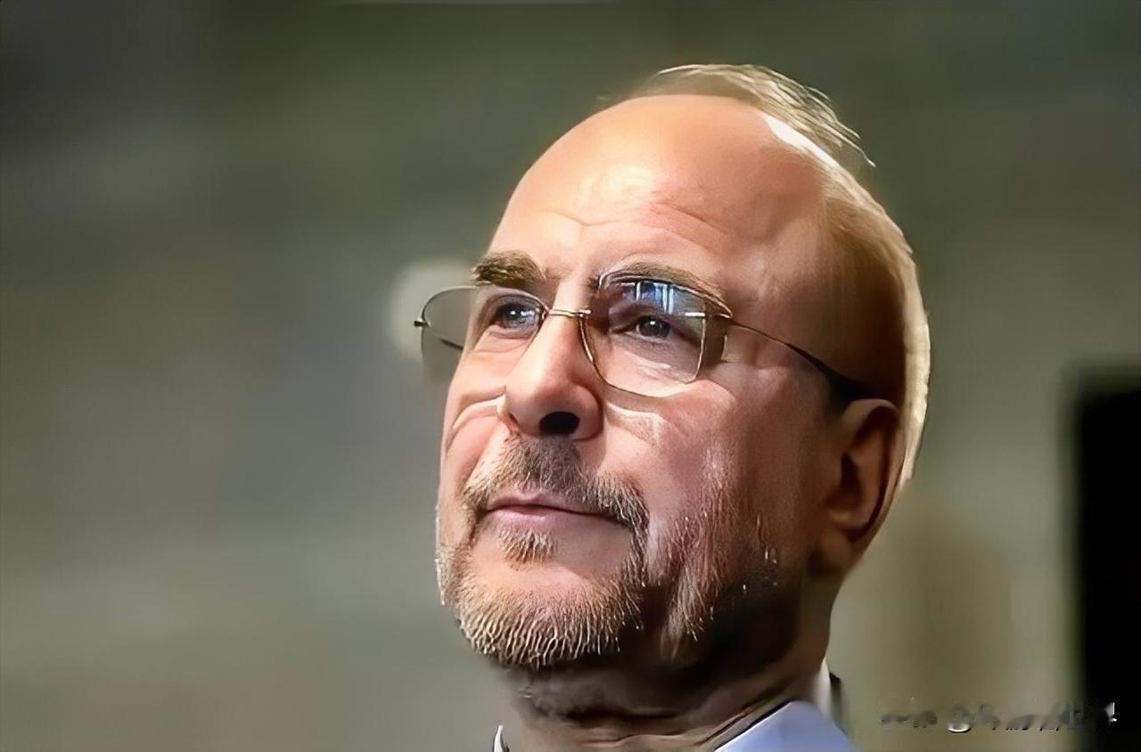 伊朗这步棋，真叫人后背发凉。
自家被炸了40多天，3000多人没了，商船沉了几十