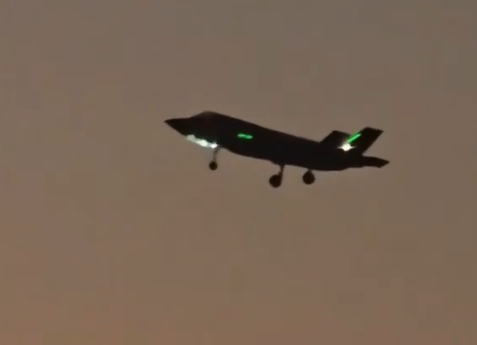 真正的“牛刀杀鸡”，即便已经取得情报优势，美军依然出动了绝对优势的装备和兵力，策