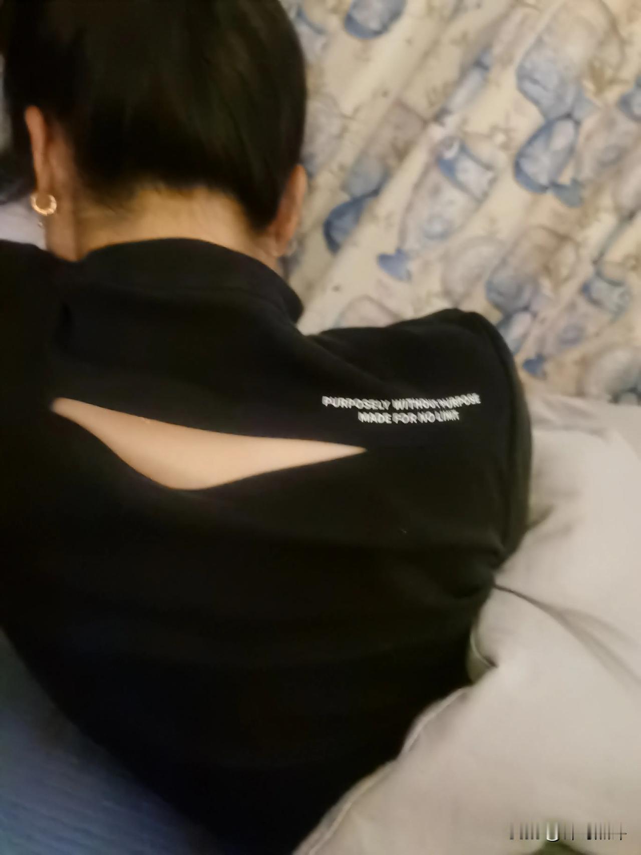 锋哥口语：

Got a second ?
有空吗？
 It ' s my da