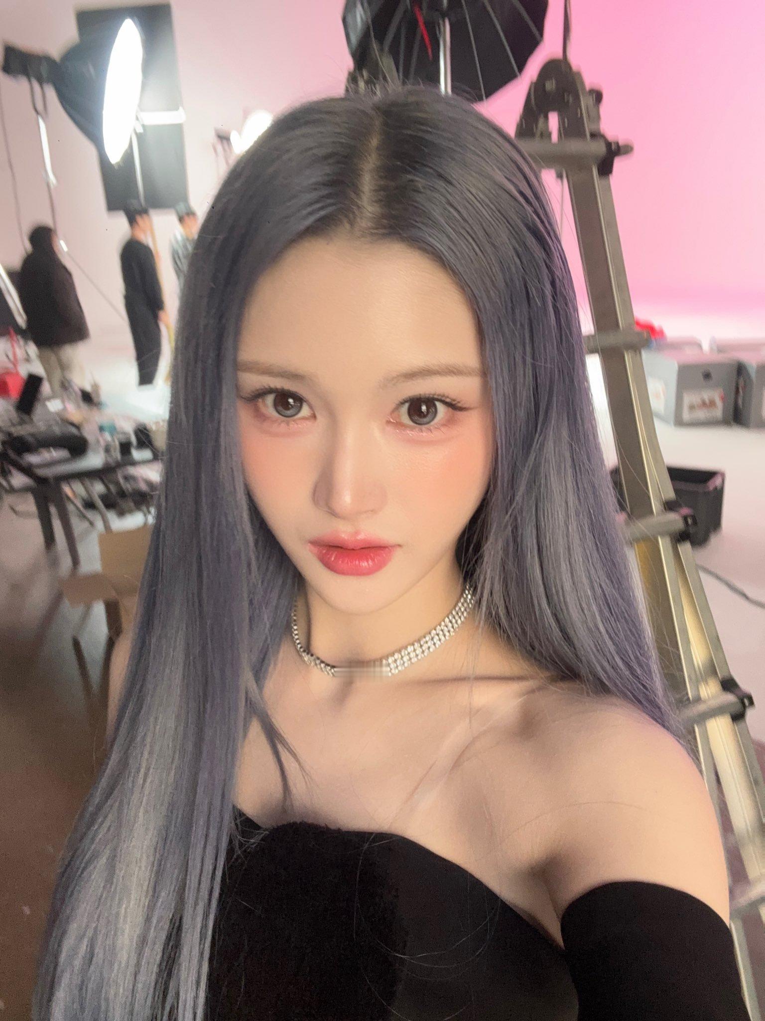 251211 tripleS Mayu高麗真友 和lynn 