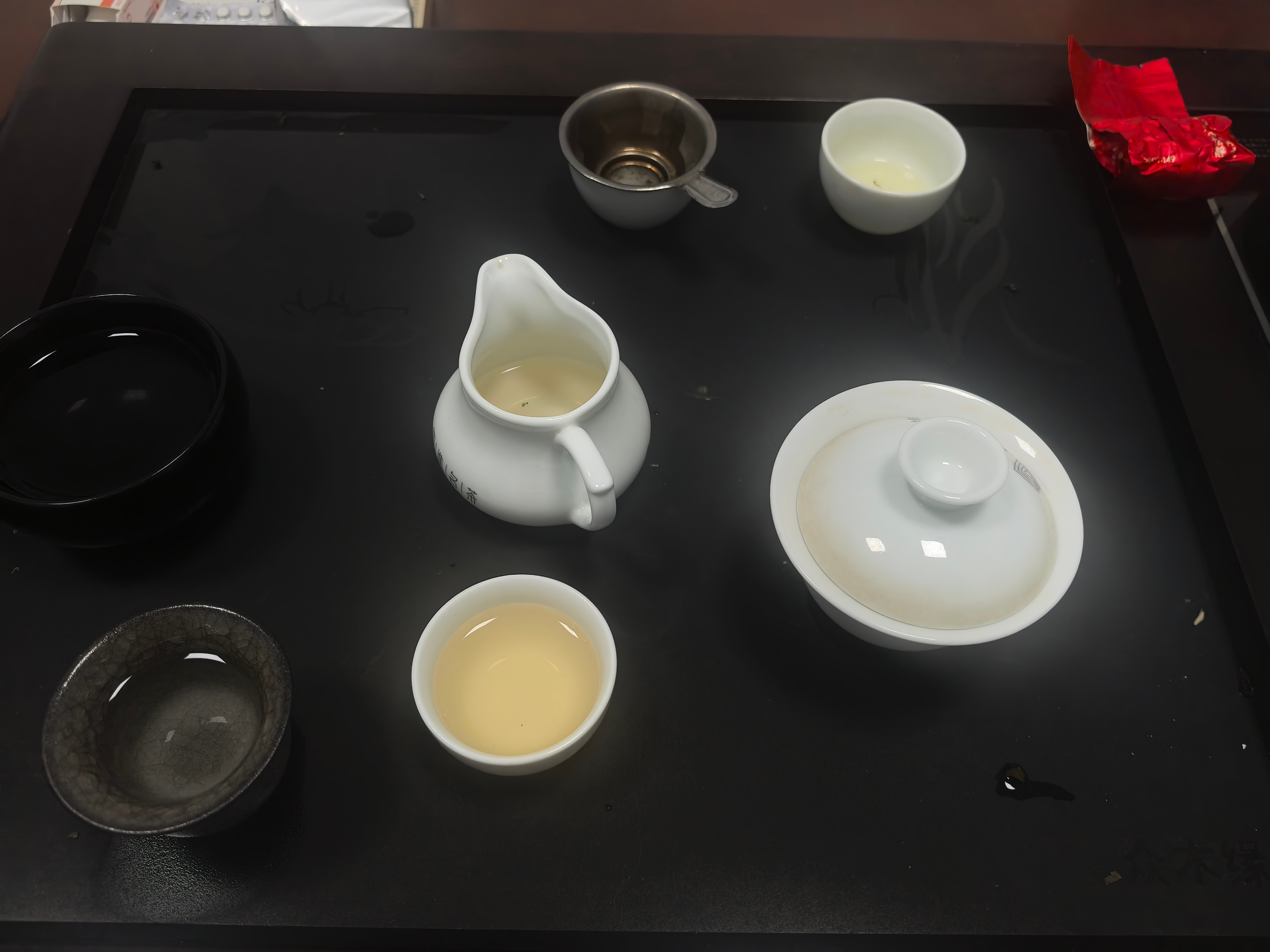 茶越喝越淡，下一句是什么… 