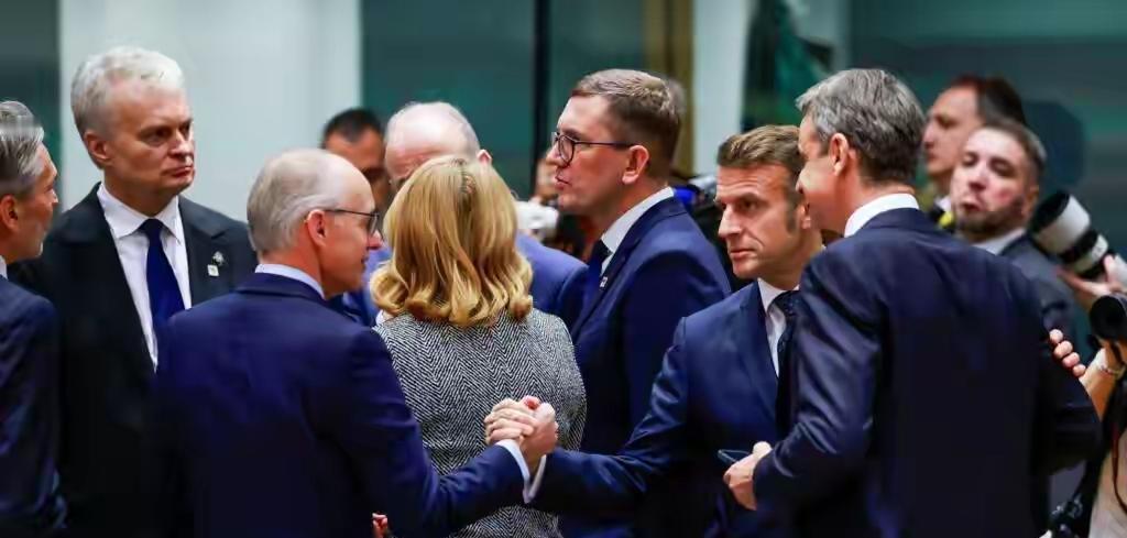 援乌还是不援乌？欧盟为此吵翻了天，最开心的反而是美国和俄罗斯