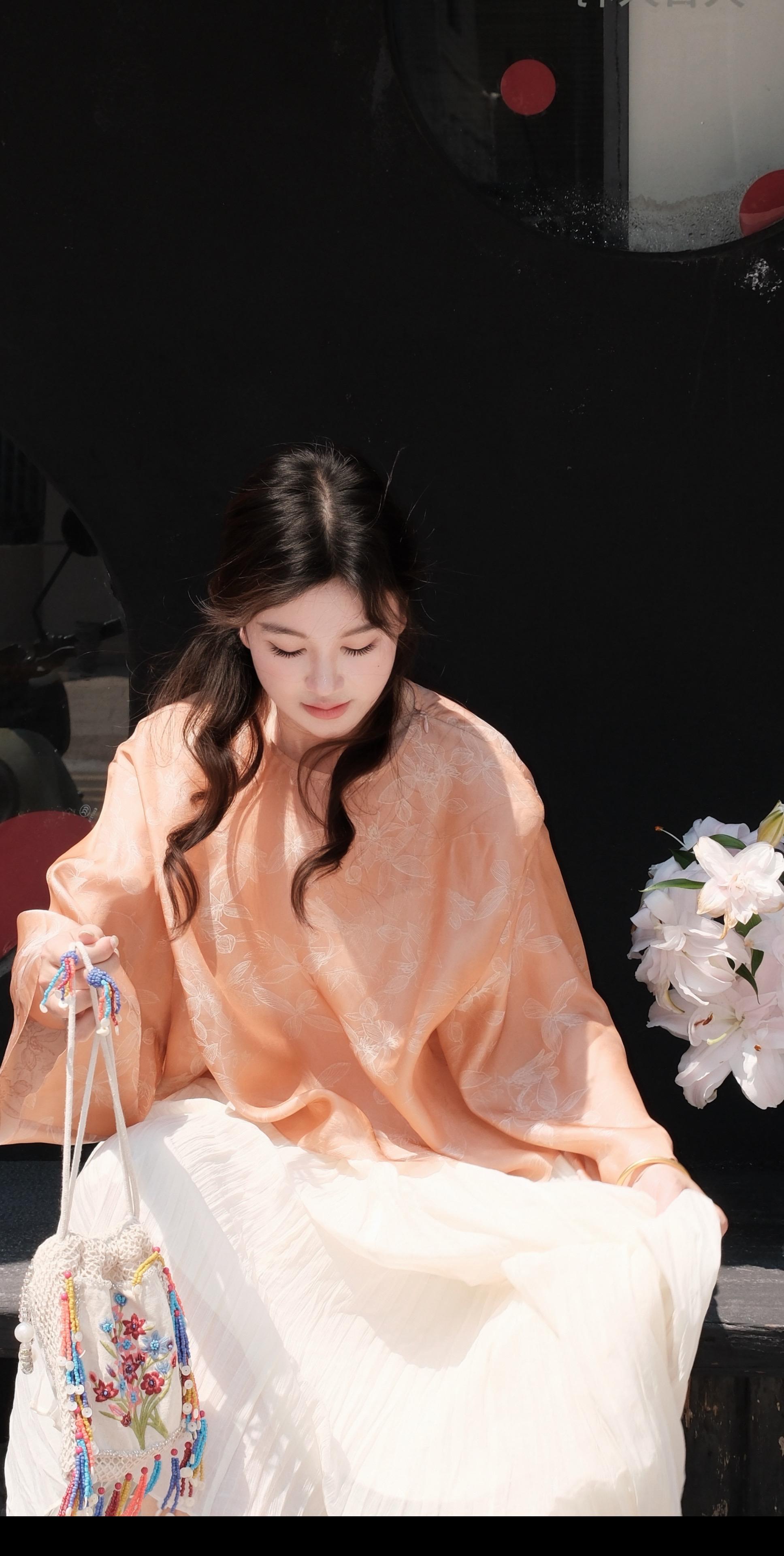 邮差和信 海鸟和鱼 落叶和风 和我和你。