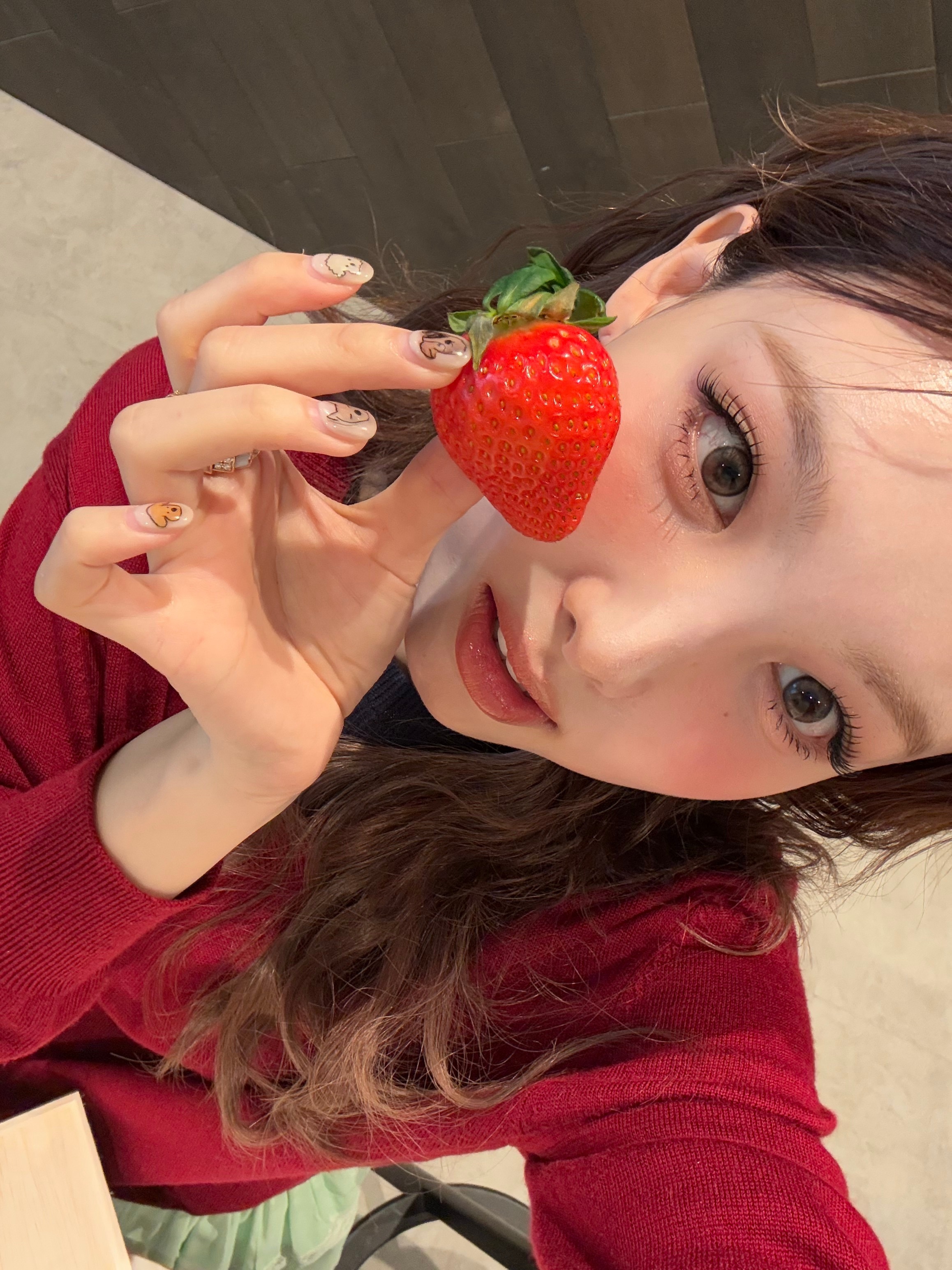 林娜琏𝑵𝒂𝒚𝒆𝒐𝒏の日常感自拍集🐰🍓🥨好喜欢看脸脸的自拍[哇]