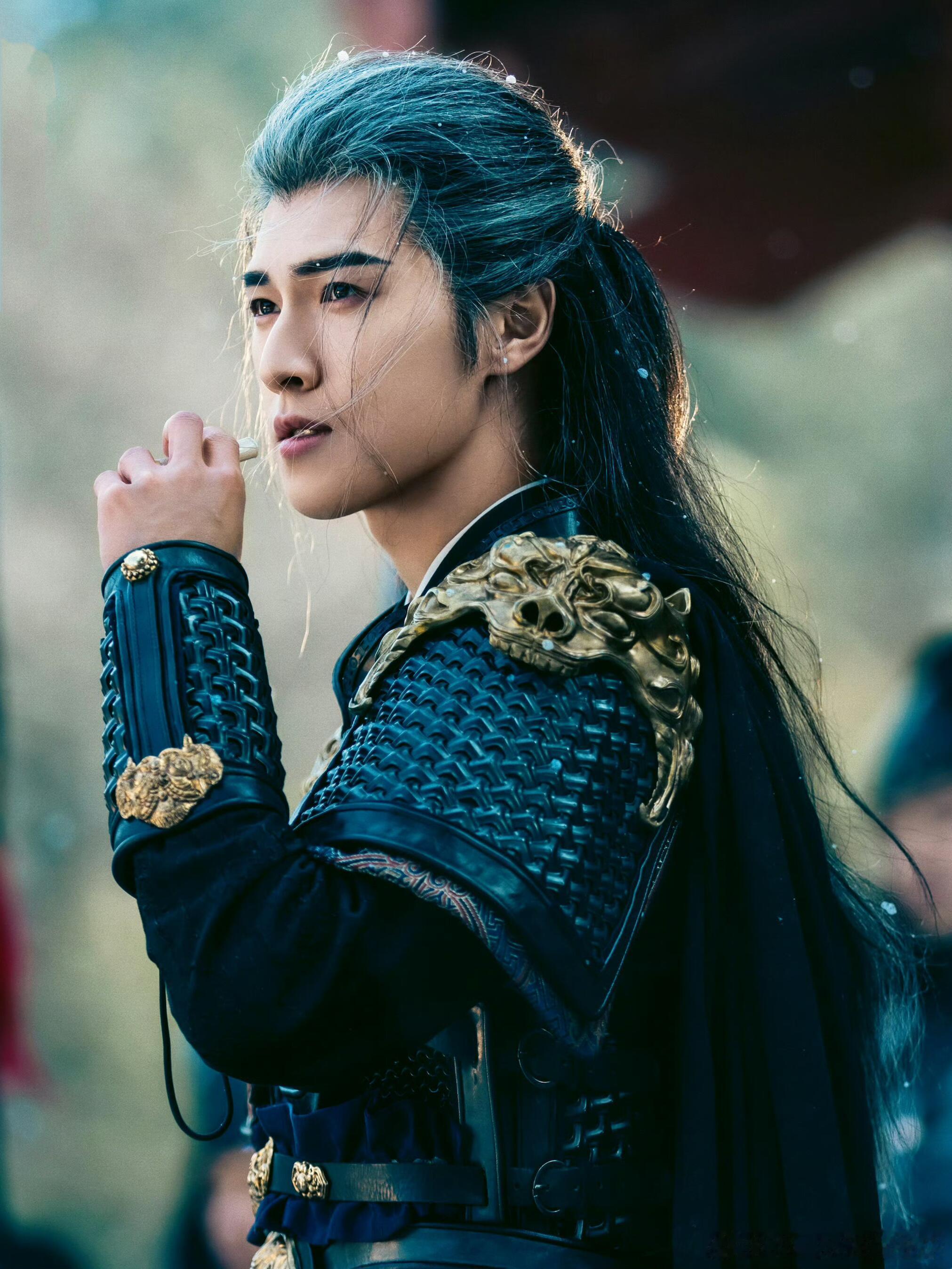 李昀锐十天涨粉百万 这就是有效剧播！ 九重紫  演员还是要靠好演技、好作品来说话