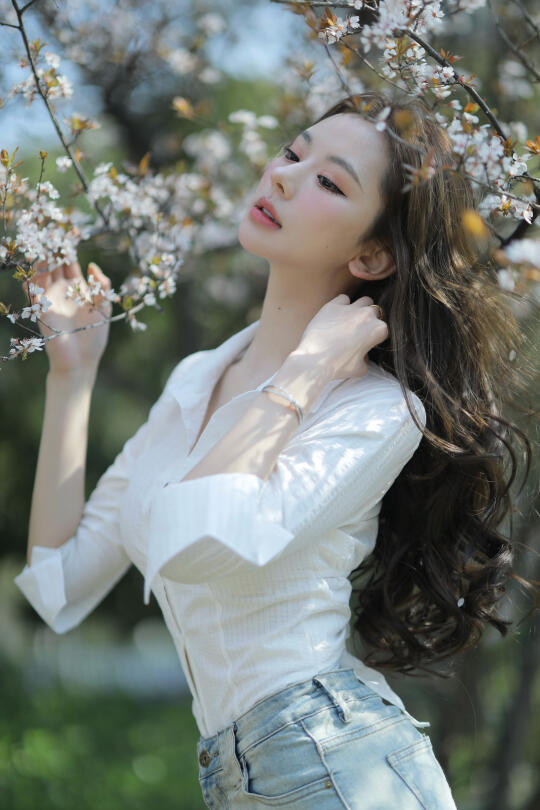 我应该是全杭州今年第一个拍樱花的人吧
