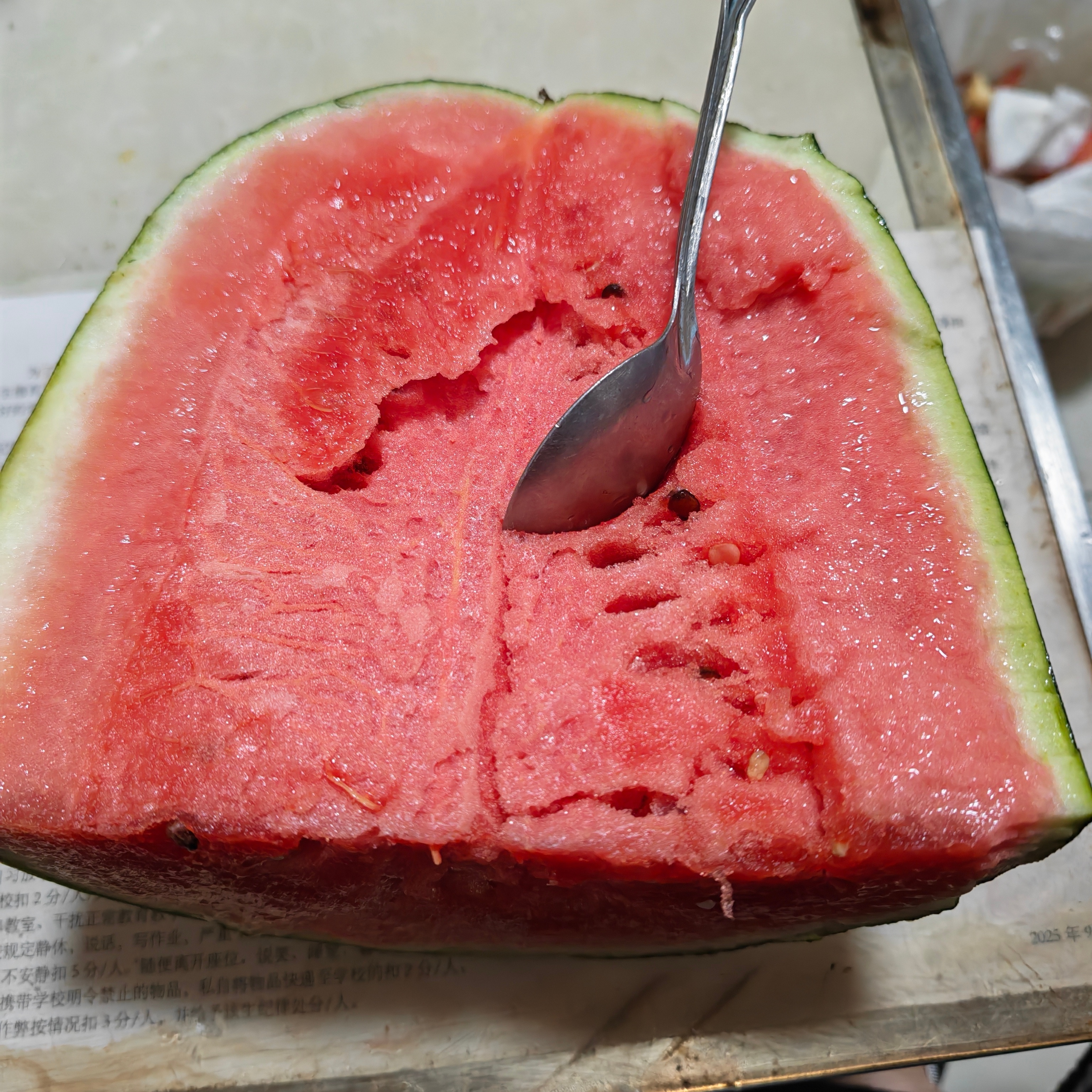 开心，吃个西瓜🍉 