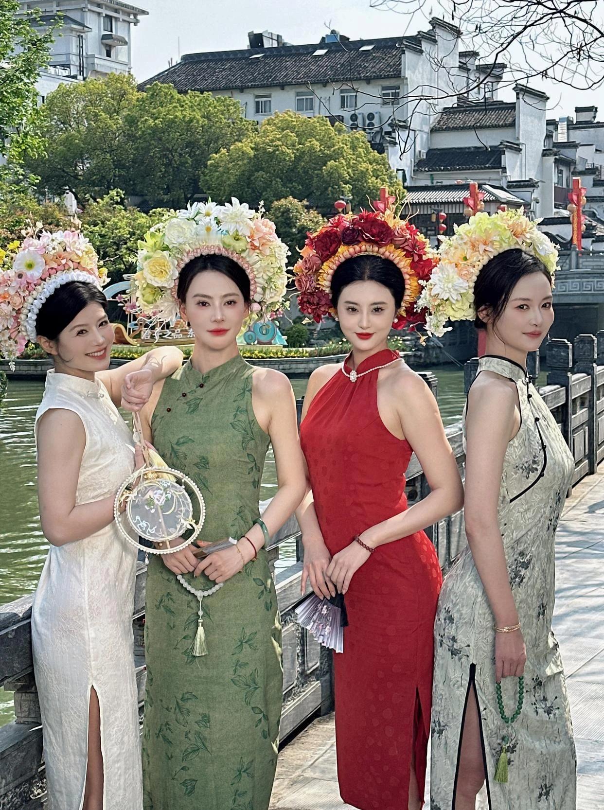 特种兵之火凤凰的四位女主演，变身之后一个比一个漂亮。虽然一个名字都叫不出来，但是