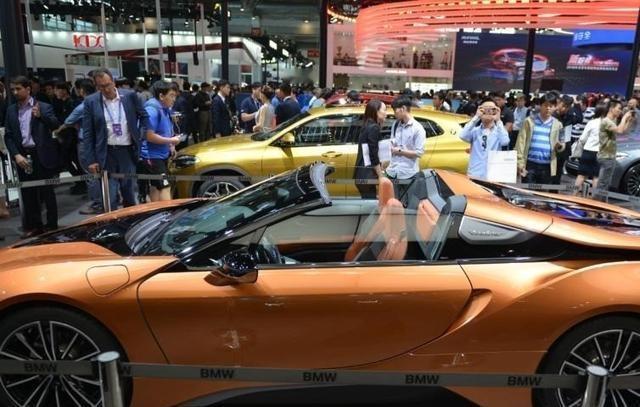 2026北京车展火遍全球，外媒看完直言又赞叹又害怕，直呼从没见过这么强的中国汽车