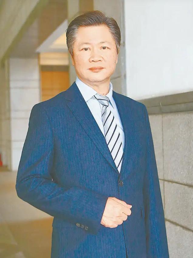台湾学者赖岳谦一语惊人：“中国大陆这么大，至今未完成统一，真是反常中的反常！”