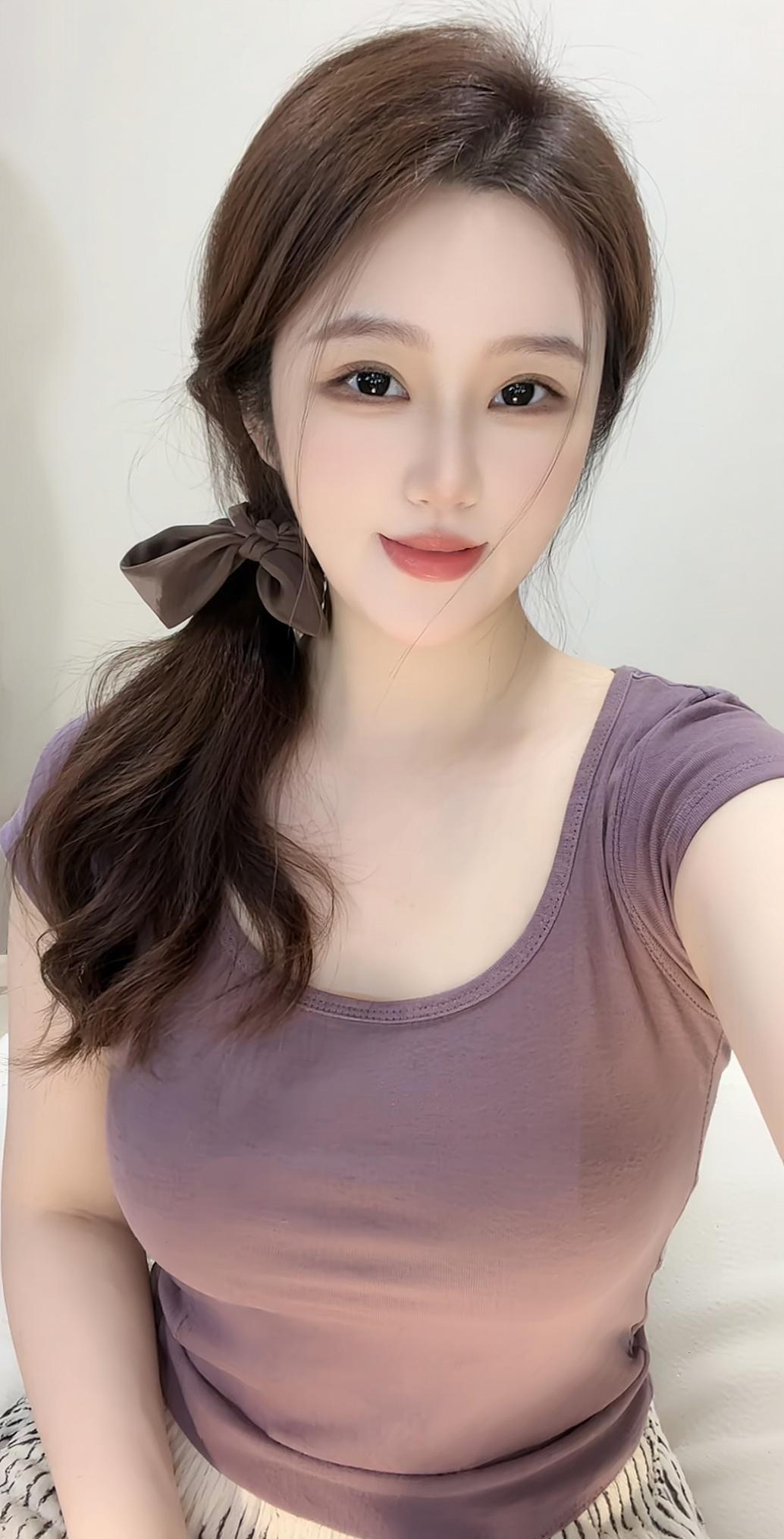 我不如很多人，当然很多人也不如我。太风刮倒梧桐树，自有旁人论长短，你所见皆是我，