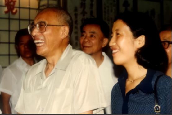 1986年，65岁的火箭专家杨南生娶了29岁的张严平，张严平的父母不同意，不料，