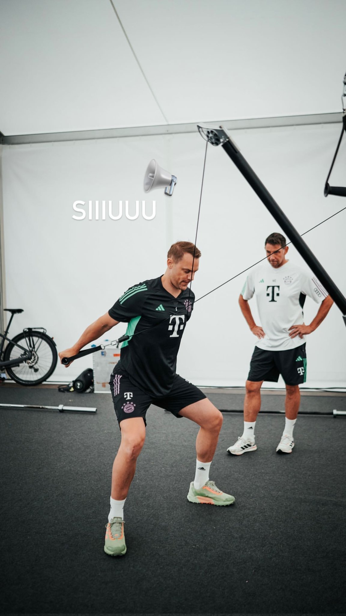 怎么还siu上了，想进球你就直说 ​​​