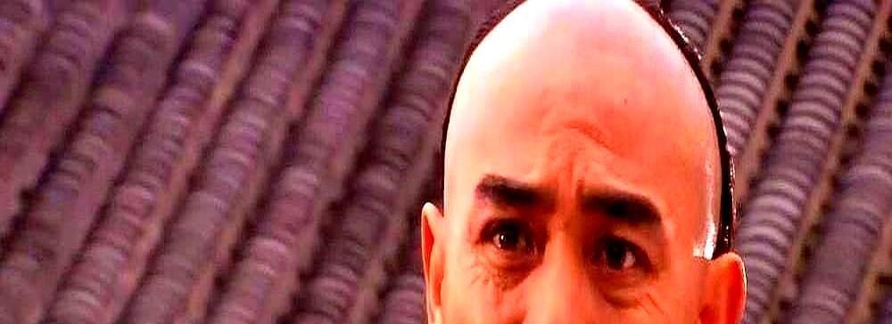 你只知道《大宅门》是部伟大的作品。
但没人告诉你，一部伟大的作品背后站着的，往往