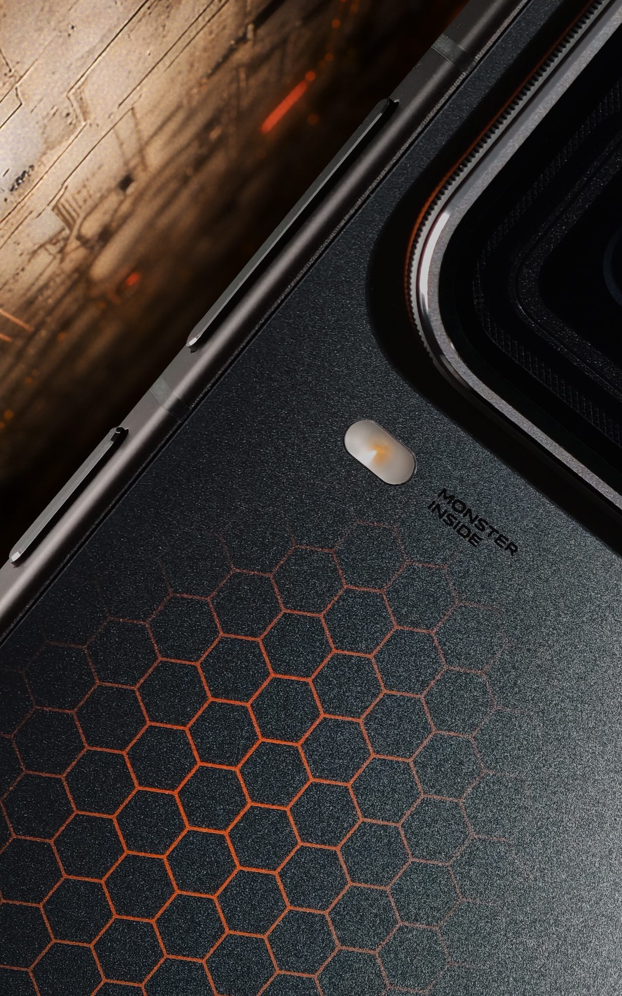 iQOO15 Ultra新品发布 请把排面打在公屏 