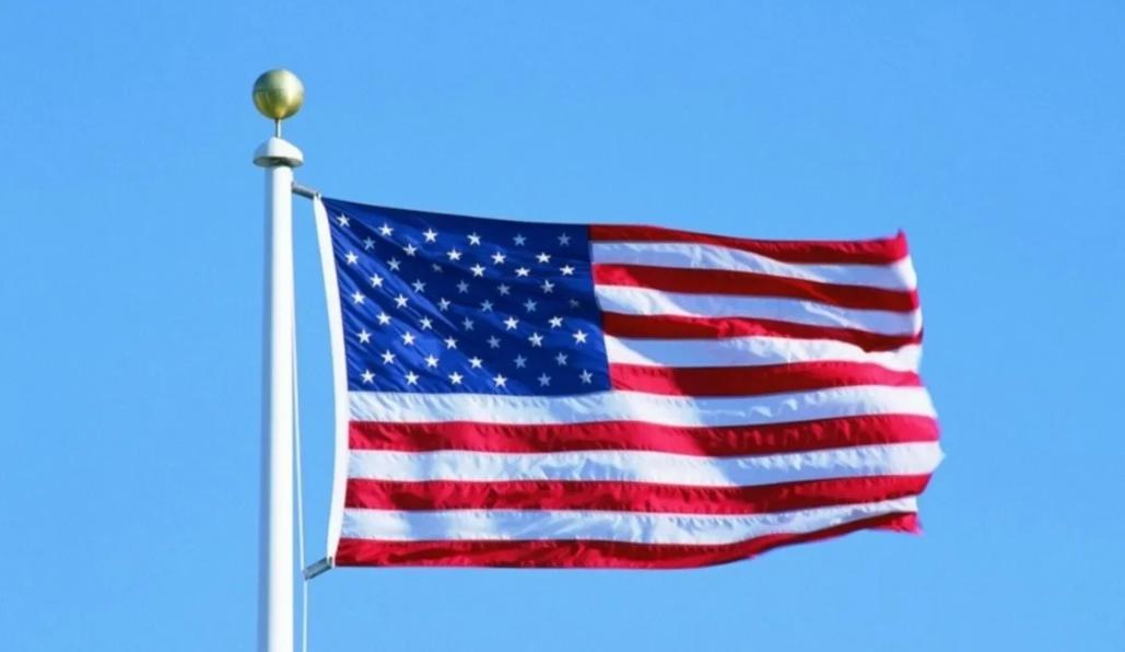 美国撤了！眼瞅着伊朗对以色列的打击力度越来越重，美国军舰急忙撤走，不得不说，美国