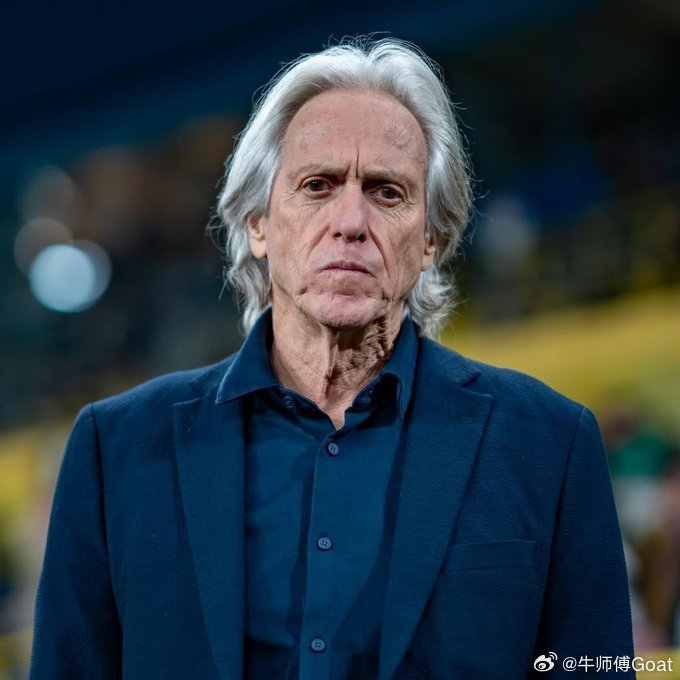 C罗 热苏斯：“沙特联赛协会在昨天上午举行的一次会议上告知各俱乐部，联赛停赛根本