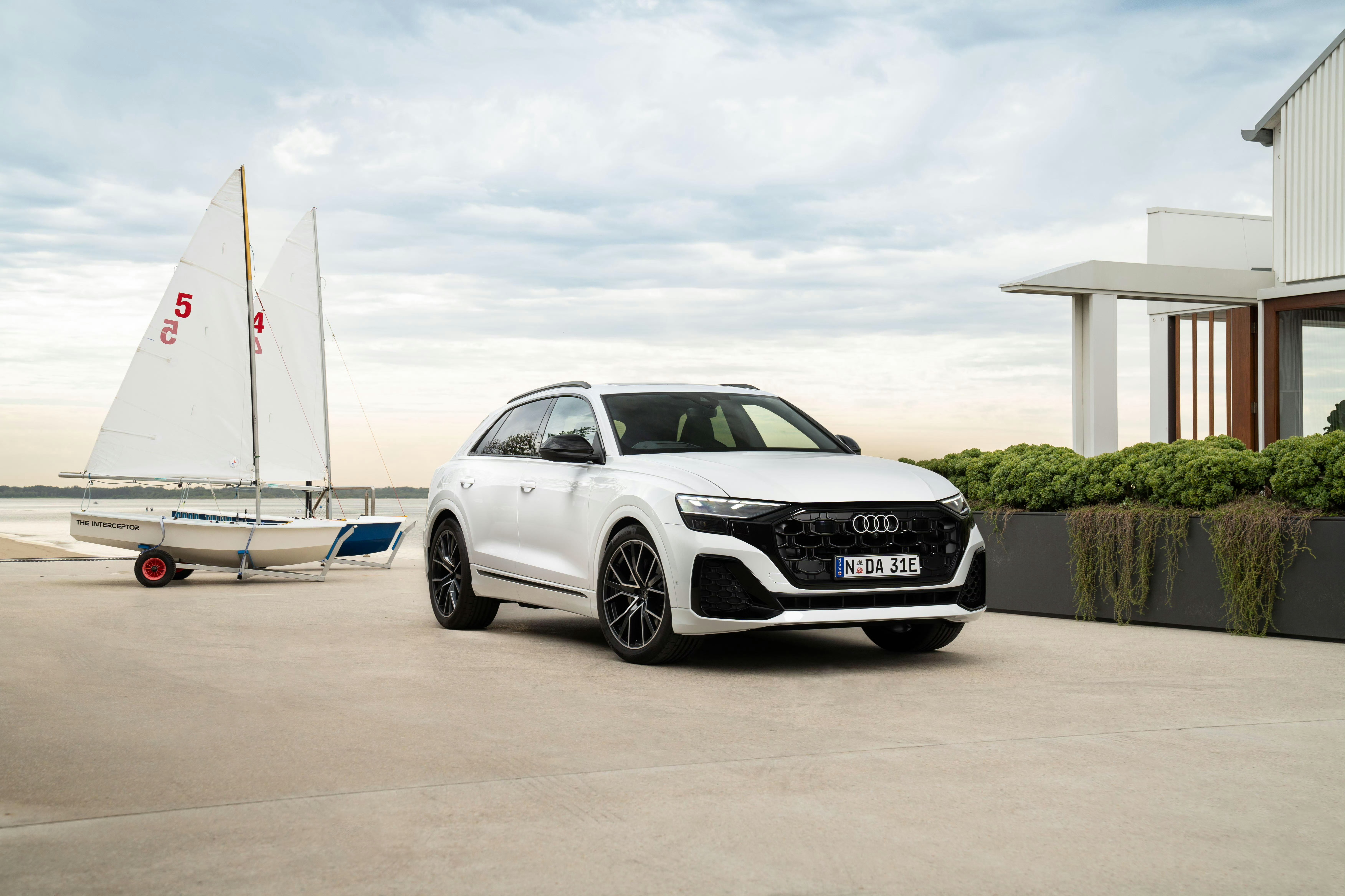 奥迪 Q8 50 TDI quattro S line[色][色] ​​​
