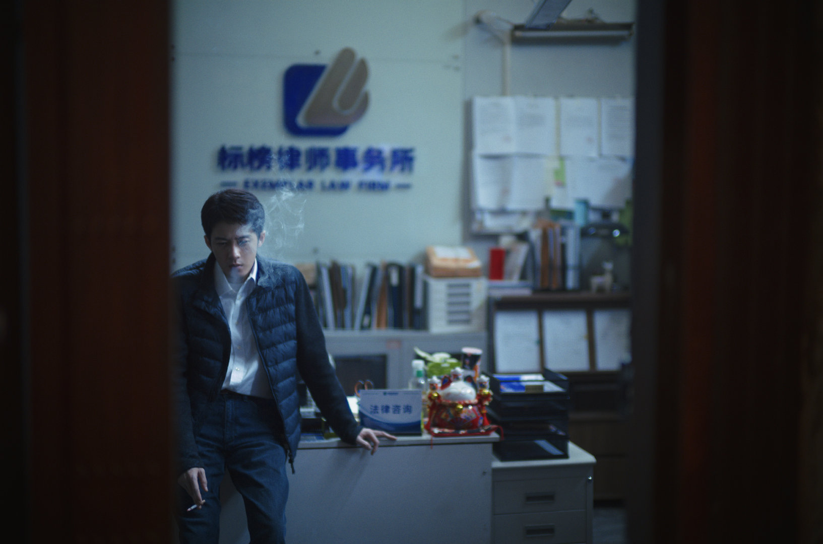 一剧早安 “从我出生那天开始我每天都说话，没有人听得见。”你喜欢主演的《震耳欲聋