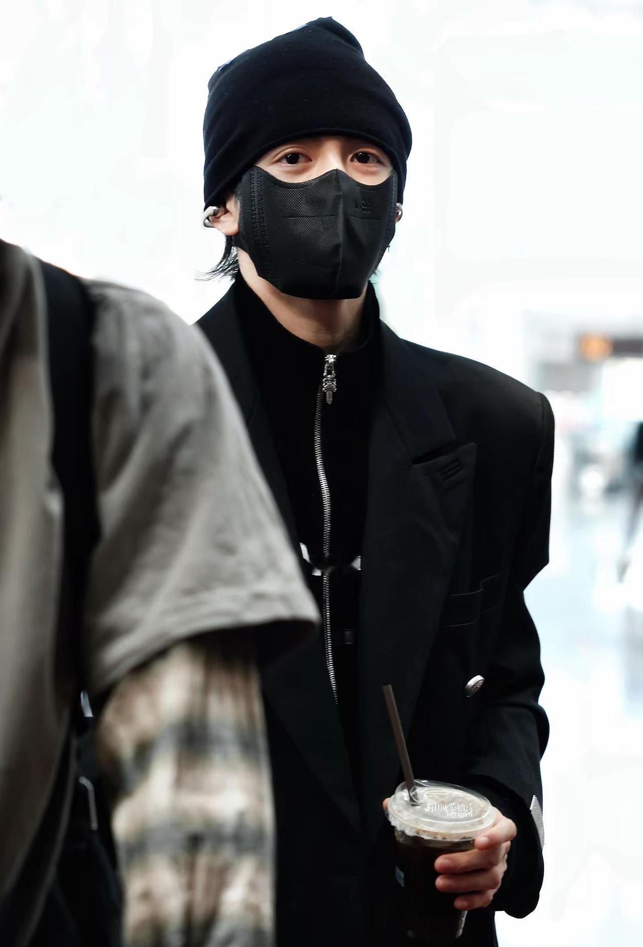 今日OOTD🎞️闪耀澳门。曾舜晞 机场穿搭 江苏卫视跨年