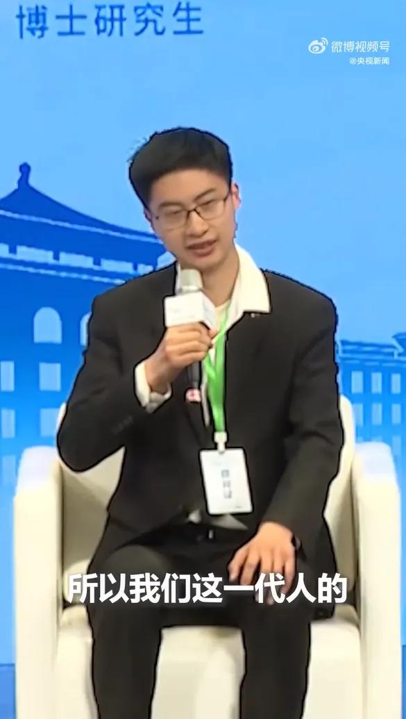 美国关税打压之时，中国又出现了位厉害人物。他就是2017年被清华校长亲自上门拜访