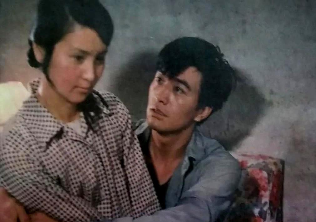 80年代电影藏宝图，两部农村片全网搜不到！
 
当年一票难求，如今只剩模糊记忆。