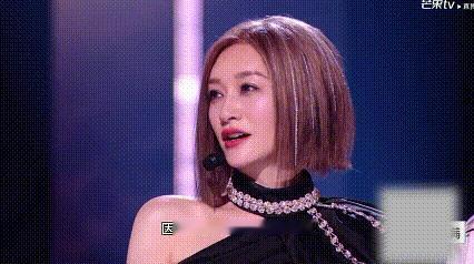 李心洁唱功比浪姐的麦稳定李小冉团对李心洁全肯定即便话筒收音存在杂音与断音状况，李