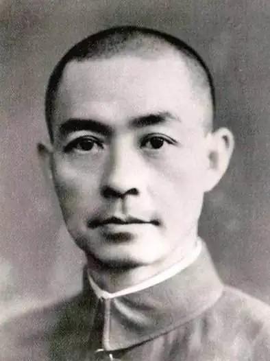 1939年，张自忠尖刀队，夜袭了在南京大屠杀中作恶的13师团，看到穿着裹裆布的男