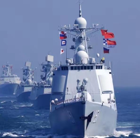 短短1个月后，解放军航母编队再度举行大范围演训

5月19日，海军辽宁舰航母编队